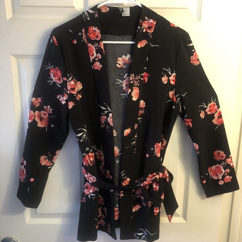 Divided H & M Black Floral Open Front Jacket Top Blazer With Belt Tie Size 10